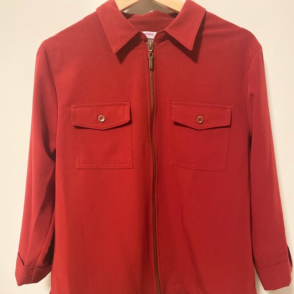 AUA PETITE RED Jacket - Picture 3 of 3